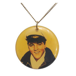 Vtg 1960s Elvis Presley GI Blues Round Portrait Pendant Necklace